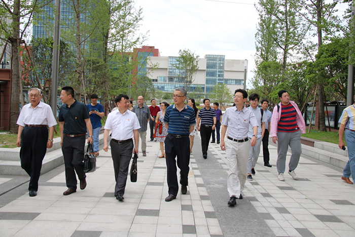 2019��6��6�����й��״λ���̽�������ʦ�����ź�ŷ����ԶԺʿ�����о�Ժ